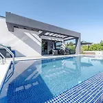 펜션 Luxurious In