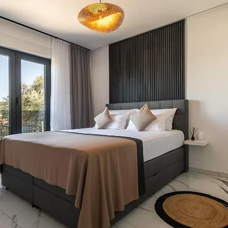 Beautiful In Holiday home