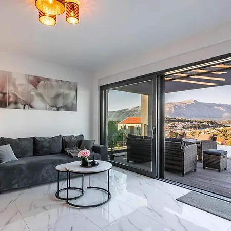 Beautiful In * Lumbarda