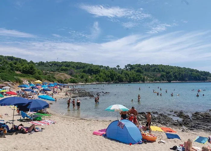 Beautiful In * Lumbarda